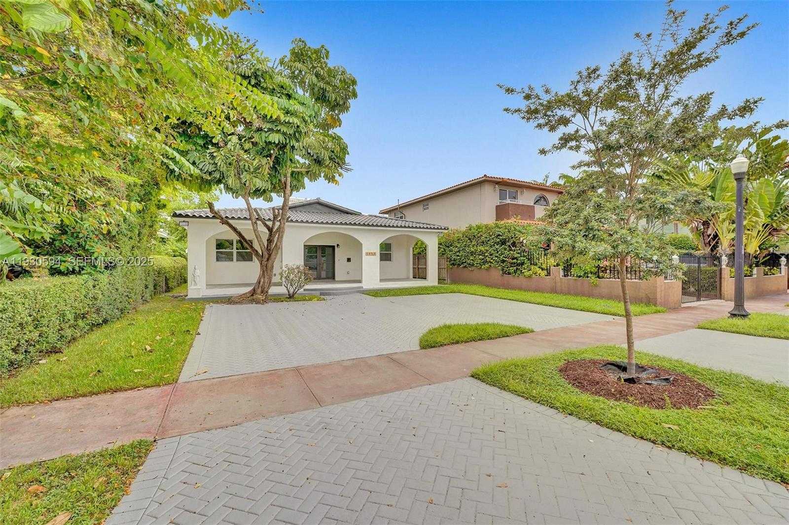 Small Image of 1430 MICHIGAN AVE, Miami Beach Number 40