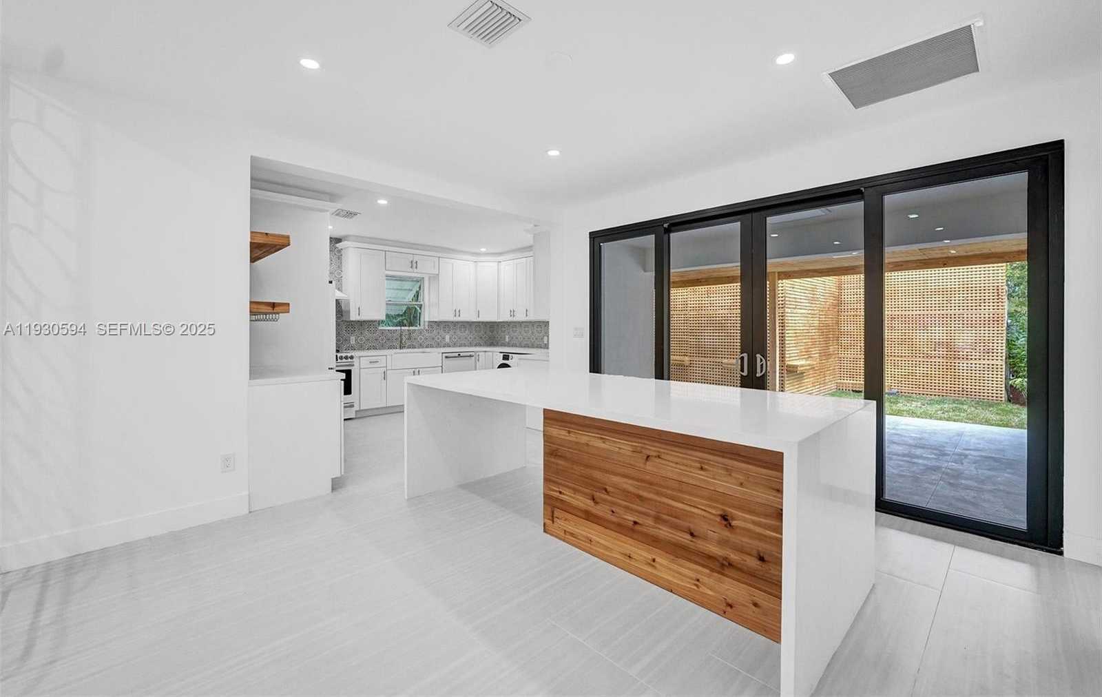 Small Image of 1430 MICHIGAN AVE, Miami Beach Number 8