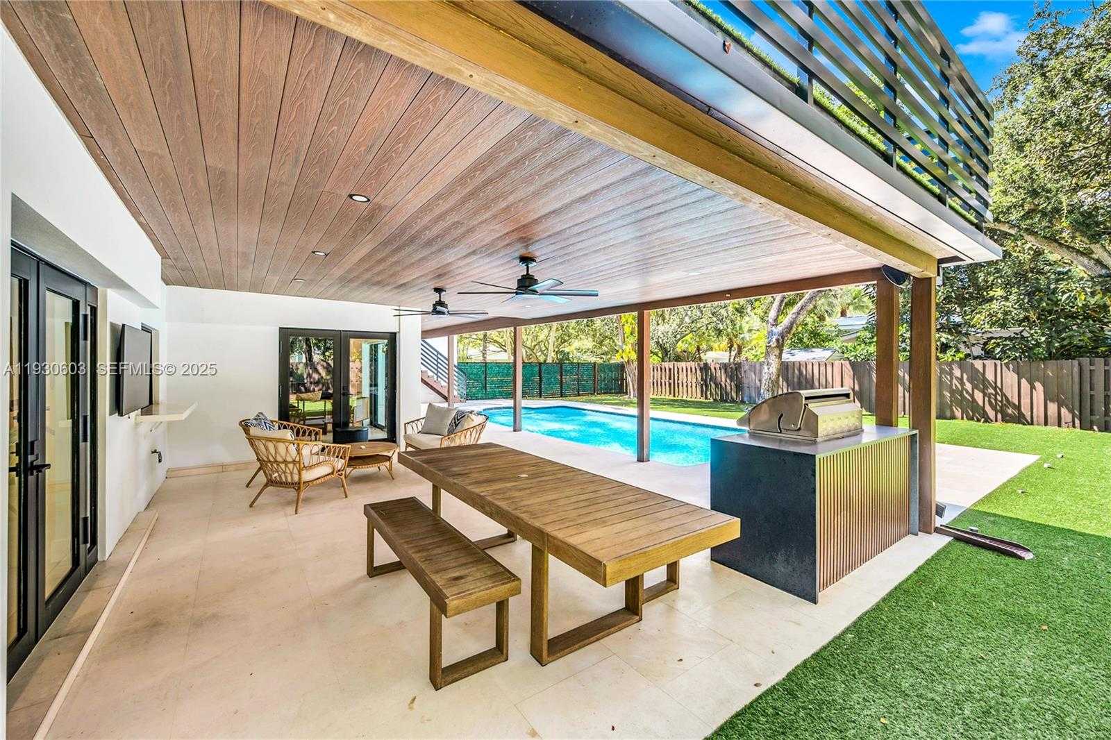 Small Image of 11340 SOUTH WEST 74TH CT, Pinecrest Number 10