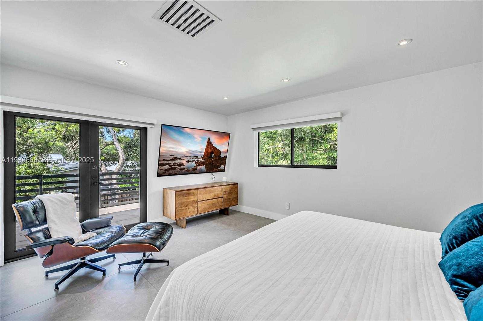 Small Image of 11340 SOUTH WEST 74TH CT, Pinecrest Number 21