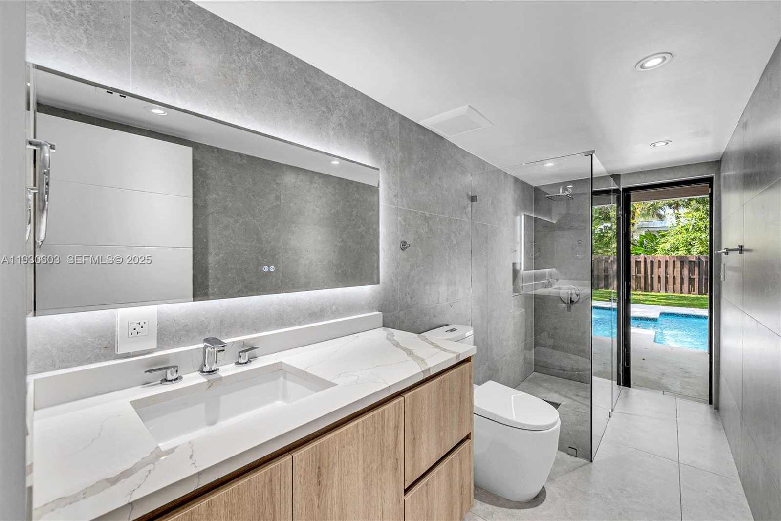 Small Image of 11340 SOUTH WEST 74TH CT, Pinecrest Number 54