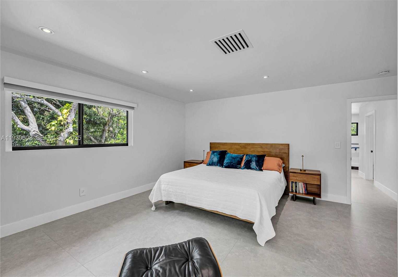 Small Image of 11340 SOUTH WEST 74TH CT, Pinecrest Number 60