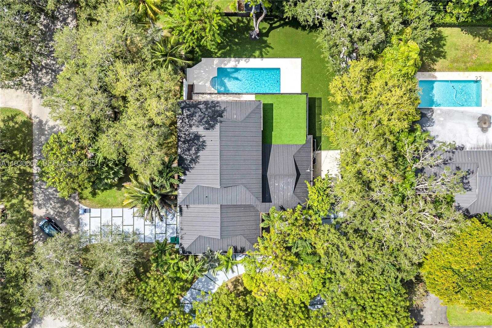 Small Image of 11340 SOUTH WEST 74TH CT, Pinecrest Number 76