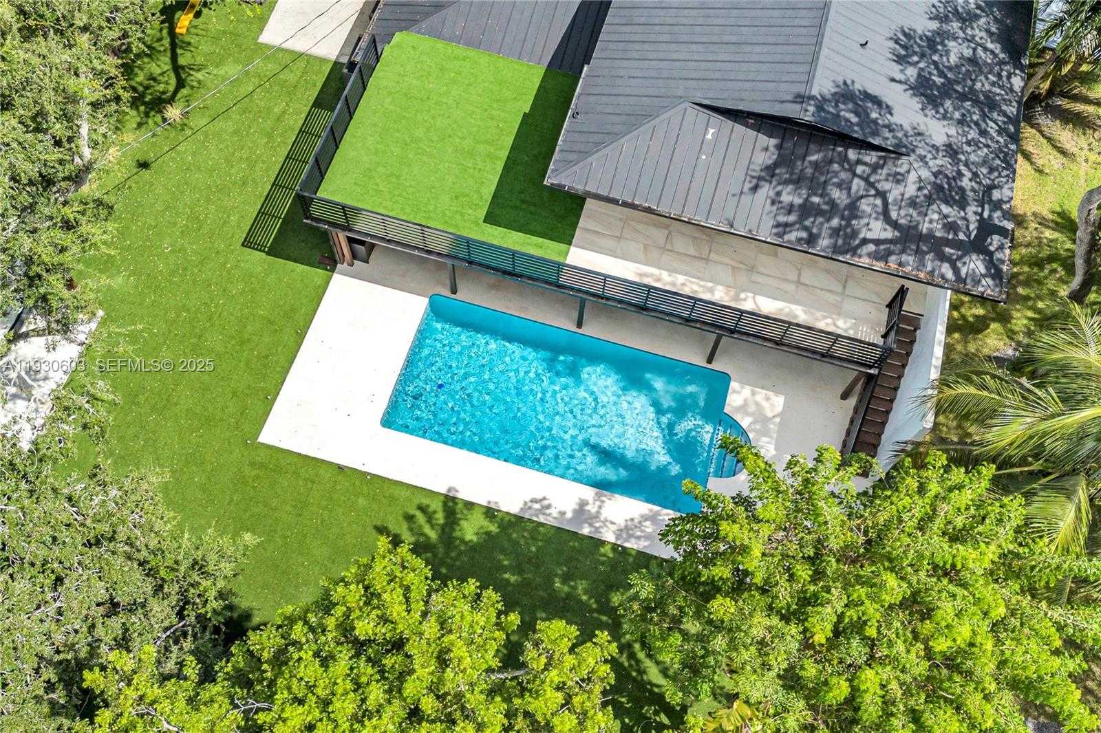 Small Image of 11340 SOUTH WEST 74TH CT, Pinecrest Number 81