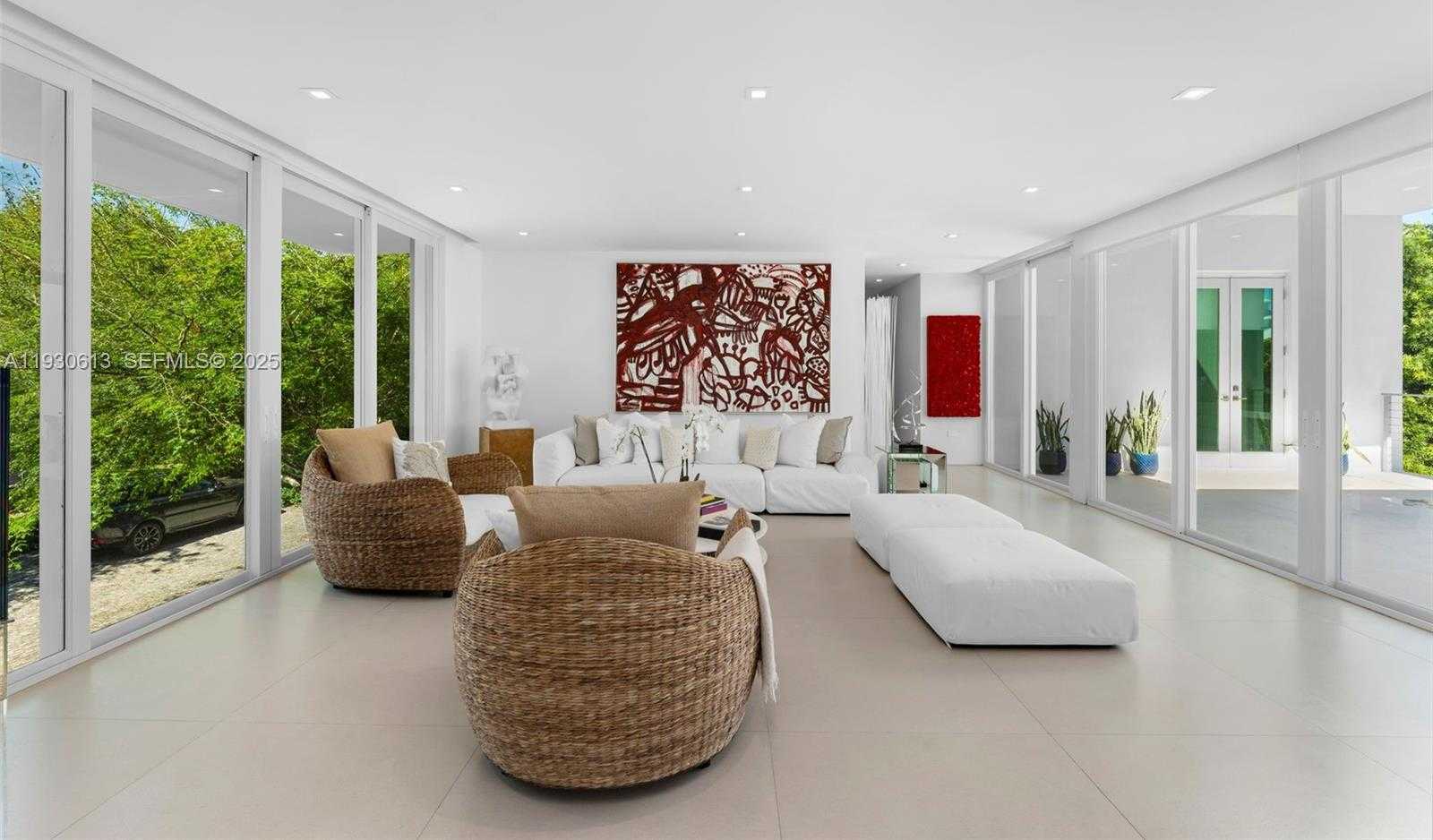 Small Image of 481 SOUTH MASHTA DRIVE, Key Biscayne Number 10