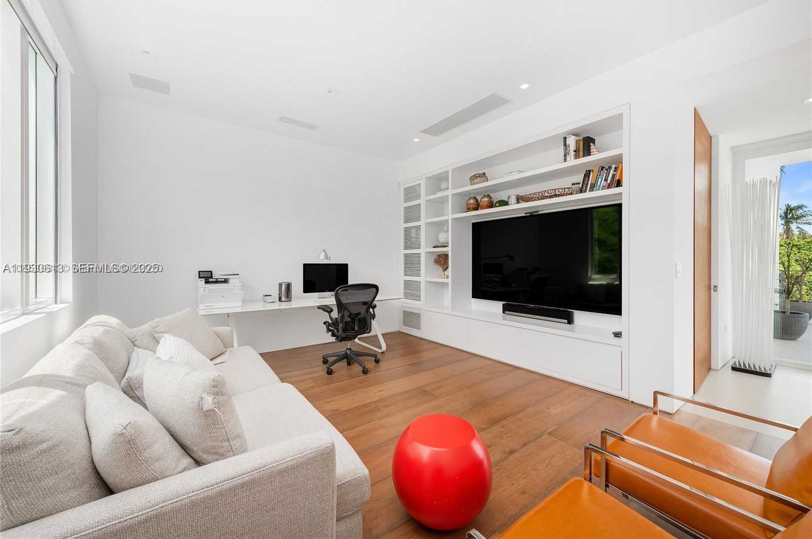 Small Image of 481 SOUTH MASHTA DRIVE, Key Biscayne Number 22