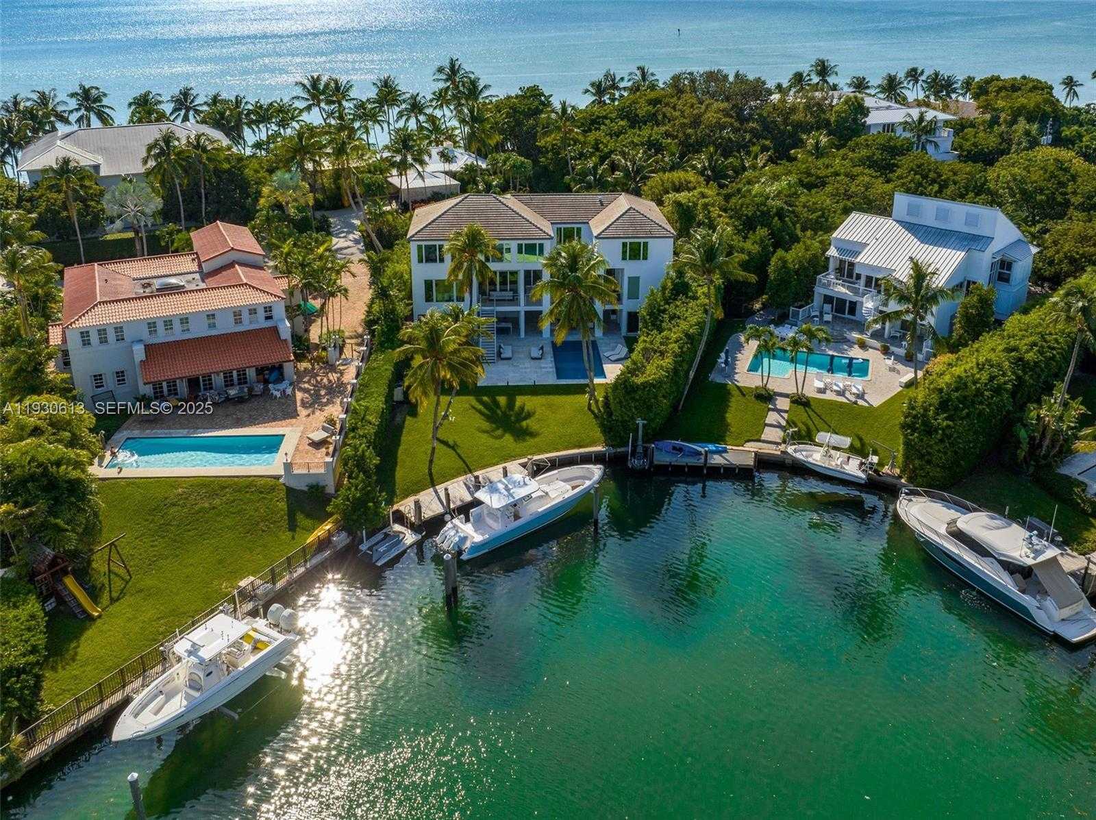 Small Image of 481 SOUTH MASHTA DRIVE, Key Biscayne Number 3