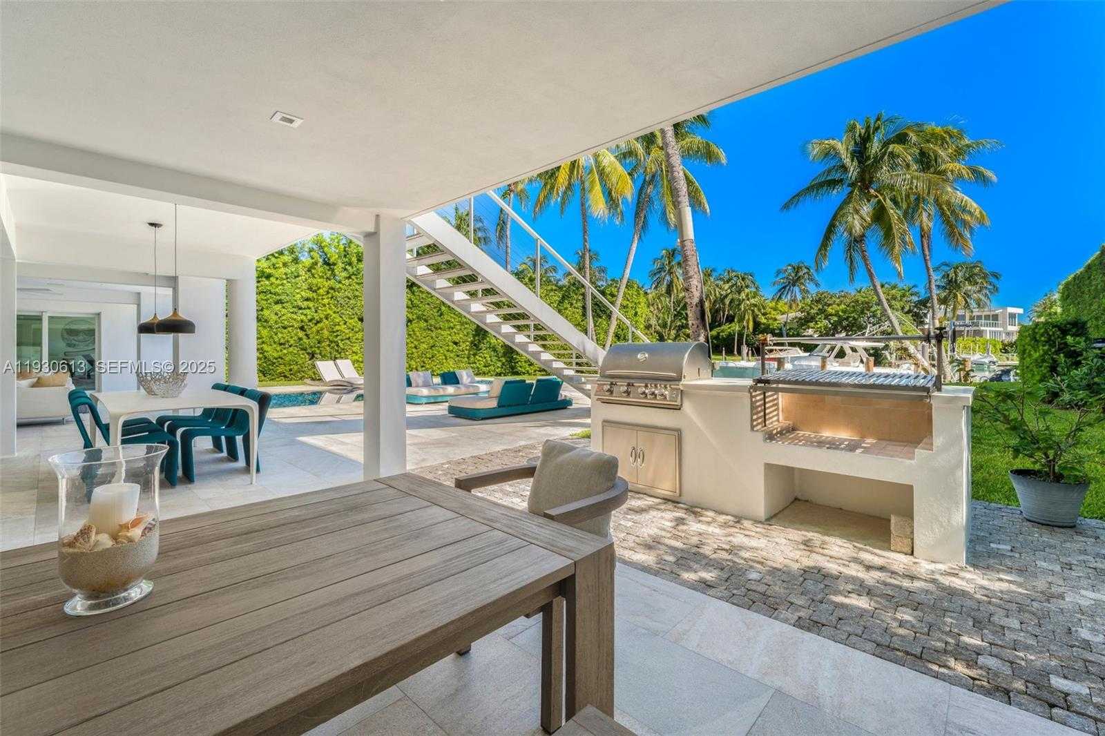 Small Image of 481 SOUTH MASHTA DRIVE, Key Biscayne Number 45