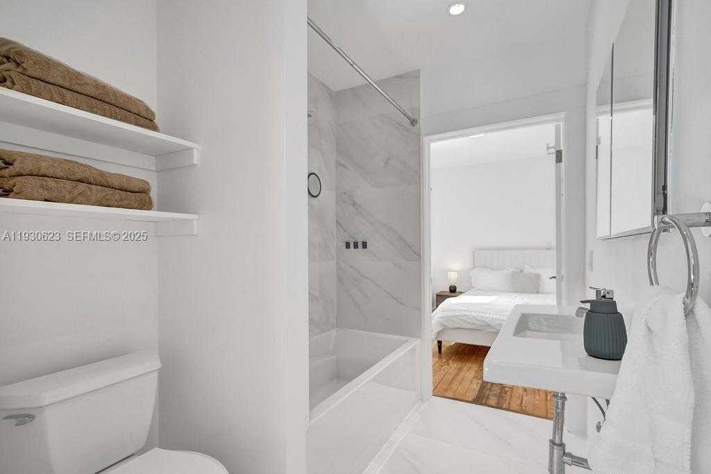 Small Image of 615 WEST 42 STREET, Miami Beach Number 10