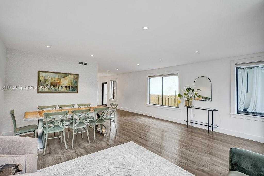 Small Image of 615 WEST 42 STREET, Miami Beach Number 4