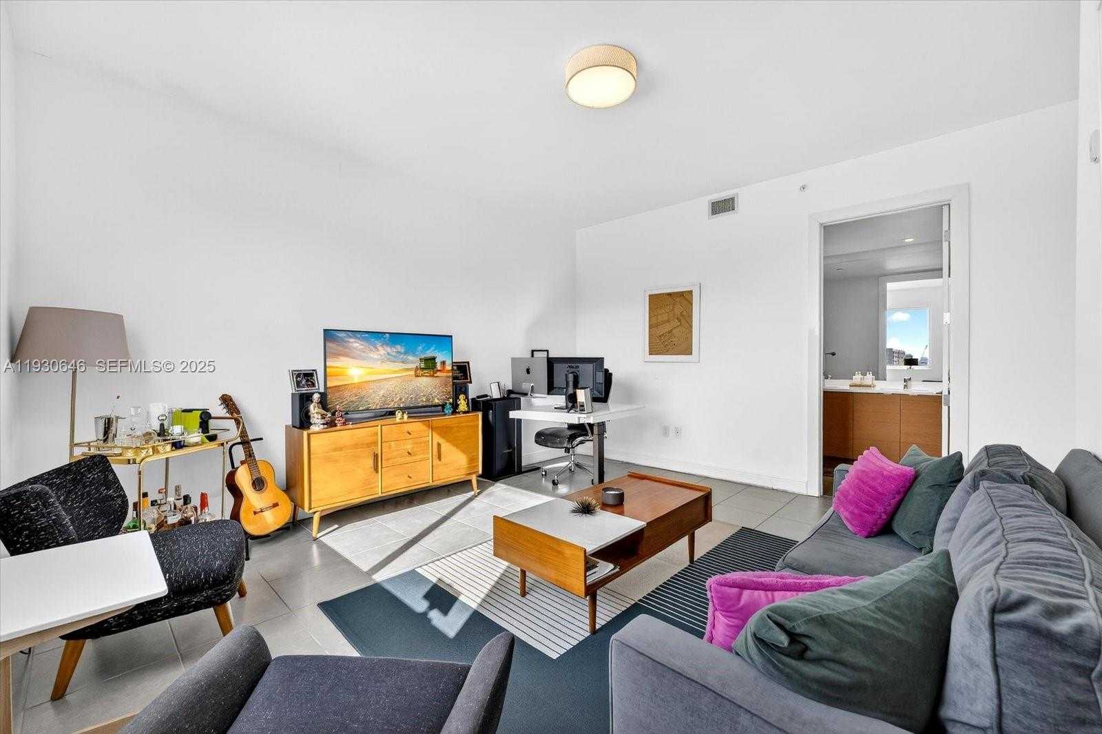 Small Image of 250 NORTH WEST 24TH ST #4A, Miami Number 16