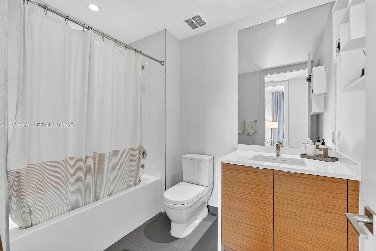 Small Image of 250 NORTH WEST 24TH ST #4A, Miami Number 20