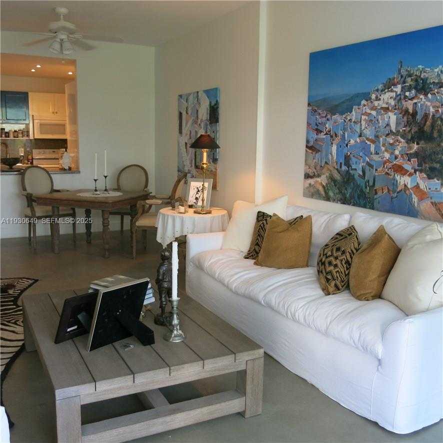 Small Image of 199 OCEAN LANE DR #102, Key Biscayne Number 11