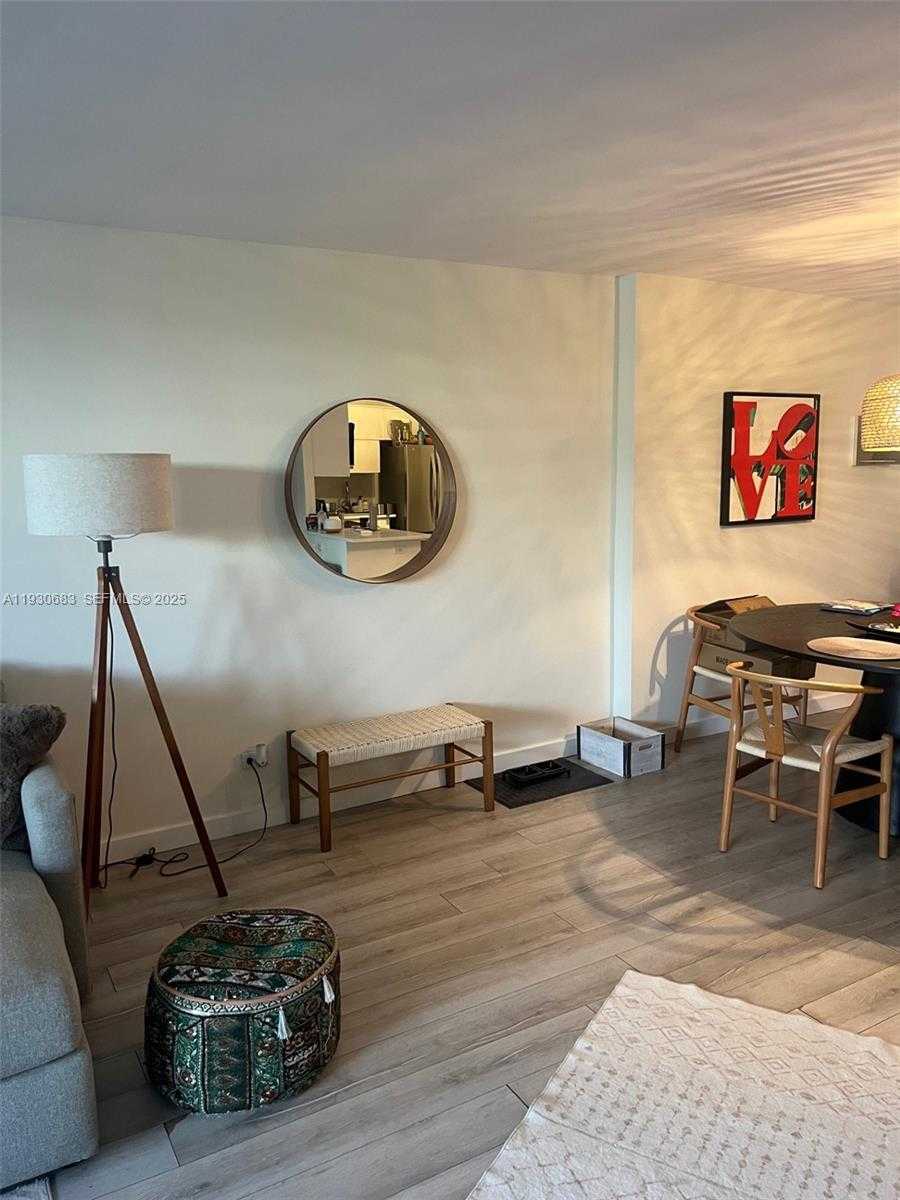 Small Image of 10101 EAST BAY HARBOR DR #206, Bay Harbor Islands Number 11