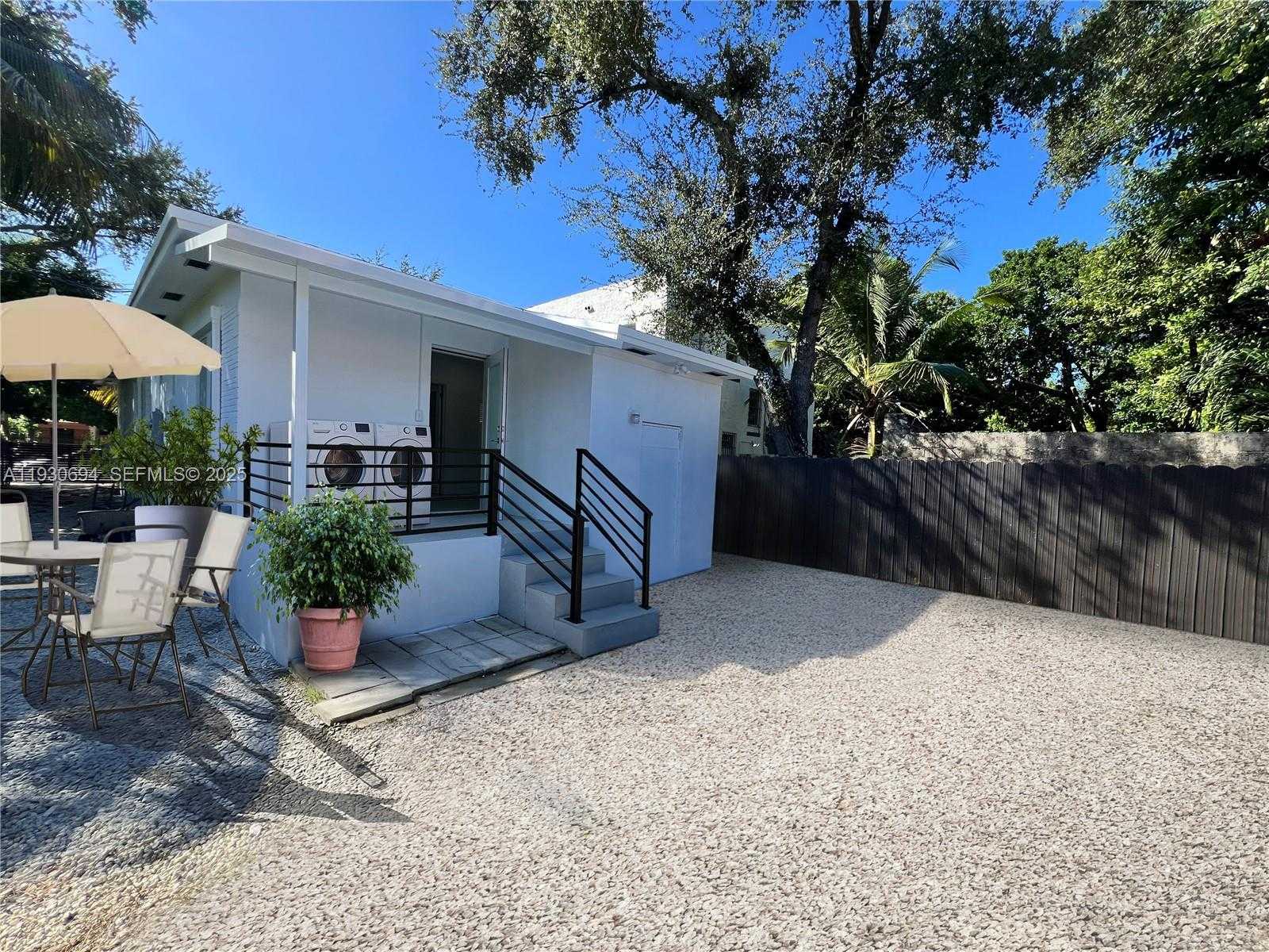 Small Image of 75 NORTH EAST 70TH ST, Miami Number 13