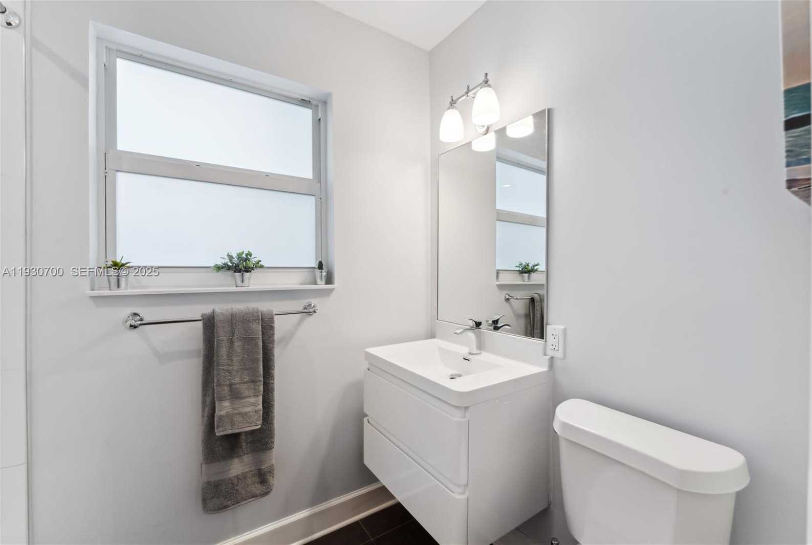 Small Image of 685 NORTH EAST 50TH TER, Miami Number 30