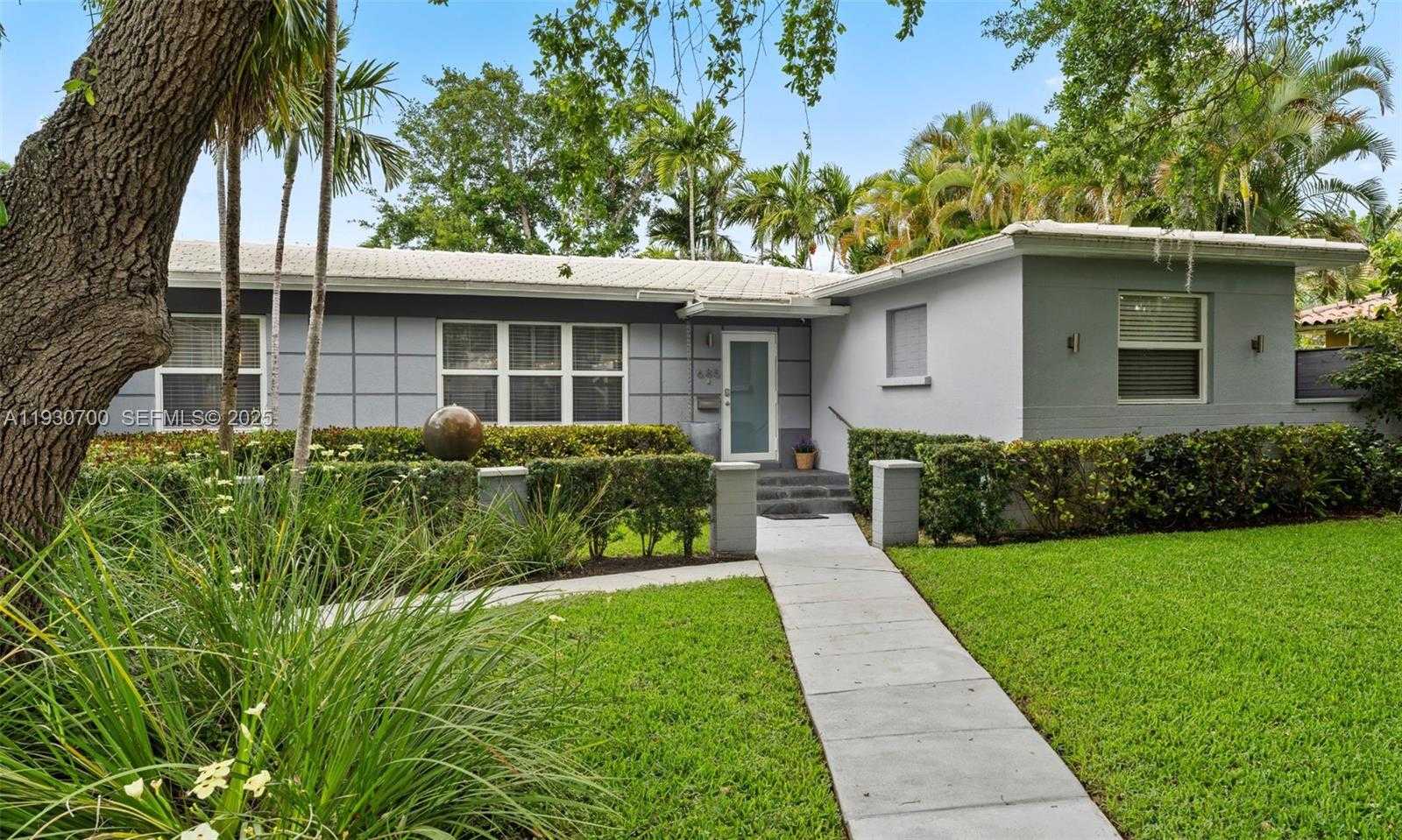 Small Image of 685 NORTH EAST 50TH TER, Miami Number 39