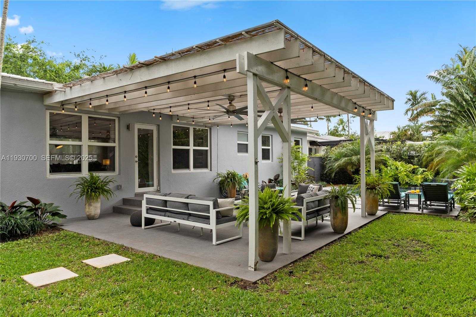 Small Image of 685 NORTH EAST 50TH TER, Miami Number 8