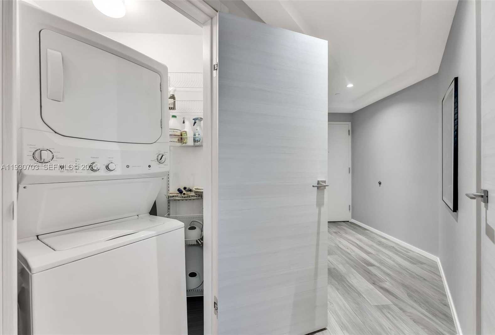 Small Image of 801 SOUTH MIAMI AVE #1805, Miami Number 10