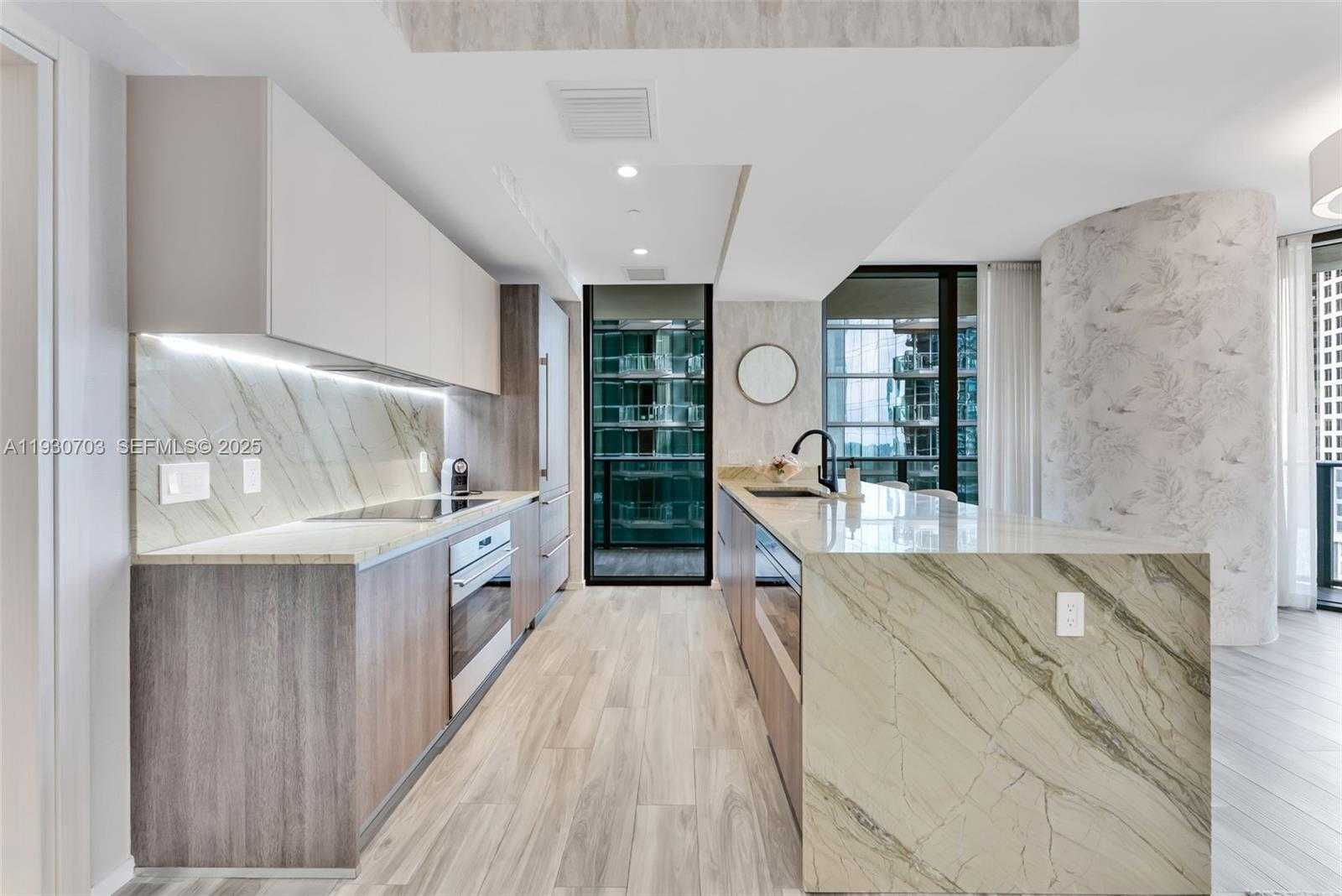 Small Image of 801 SOUTH MIAMI AVE #1805, Miami Number 3