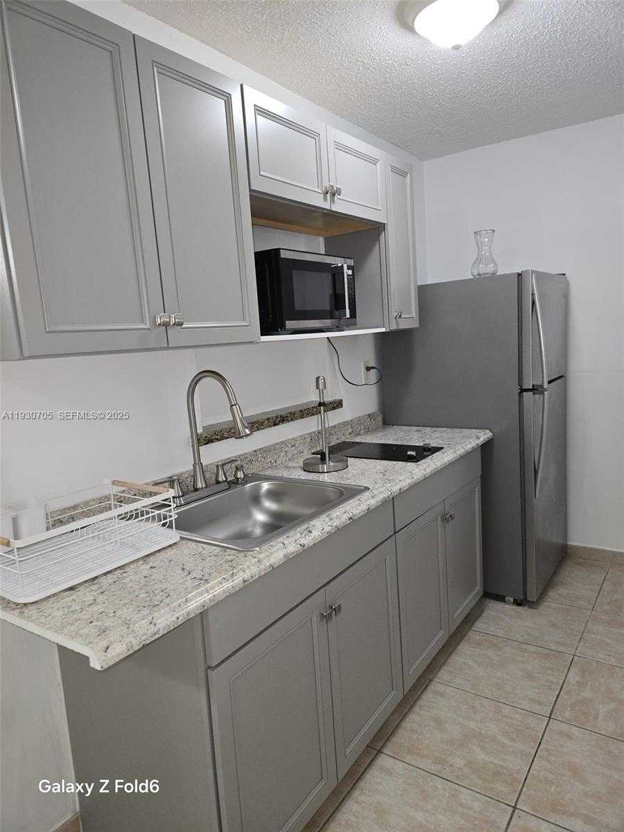 Small Image of 19251 NORTH WEST 61ST AVE #19251, Hialeah Number 8
