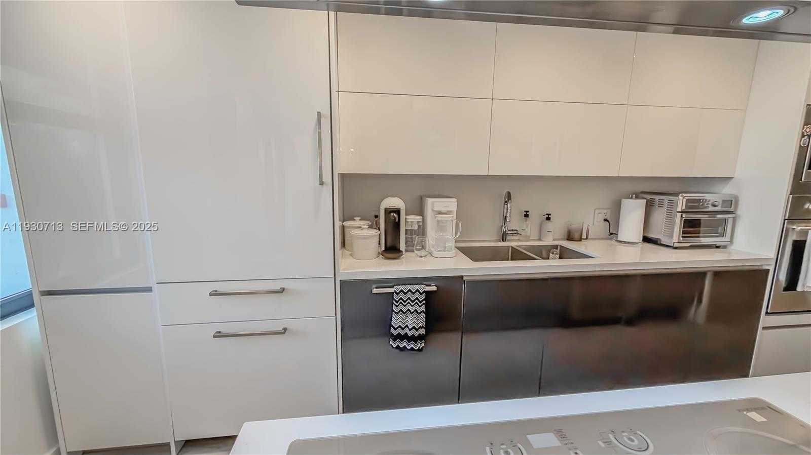 Imagen de Pequeño Objeto