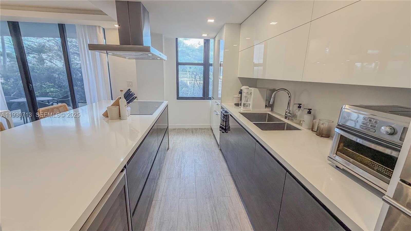 Imagen de Pequeño Objeto