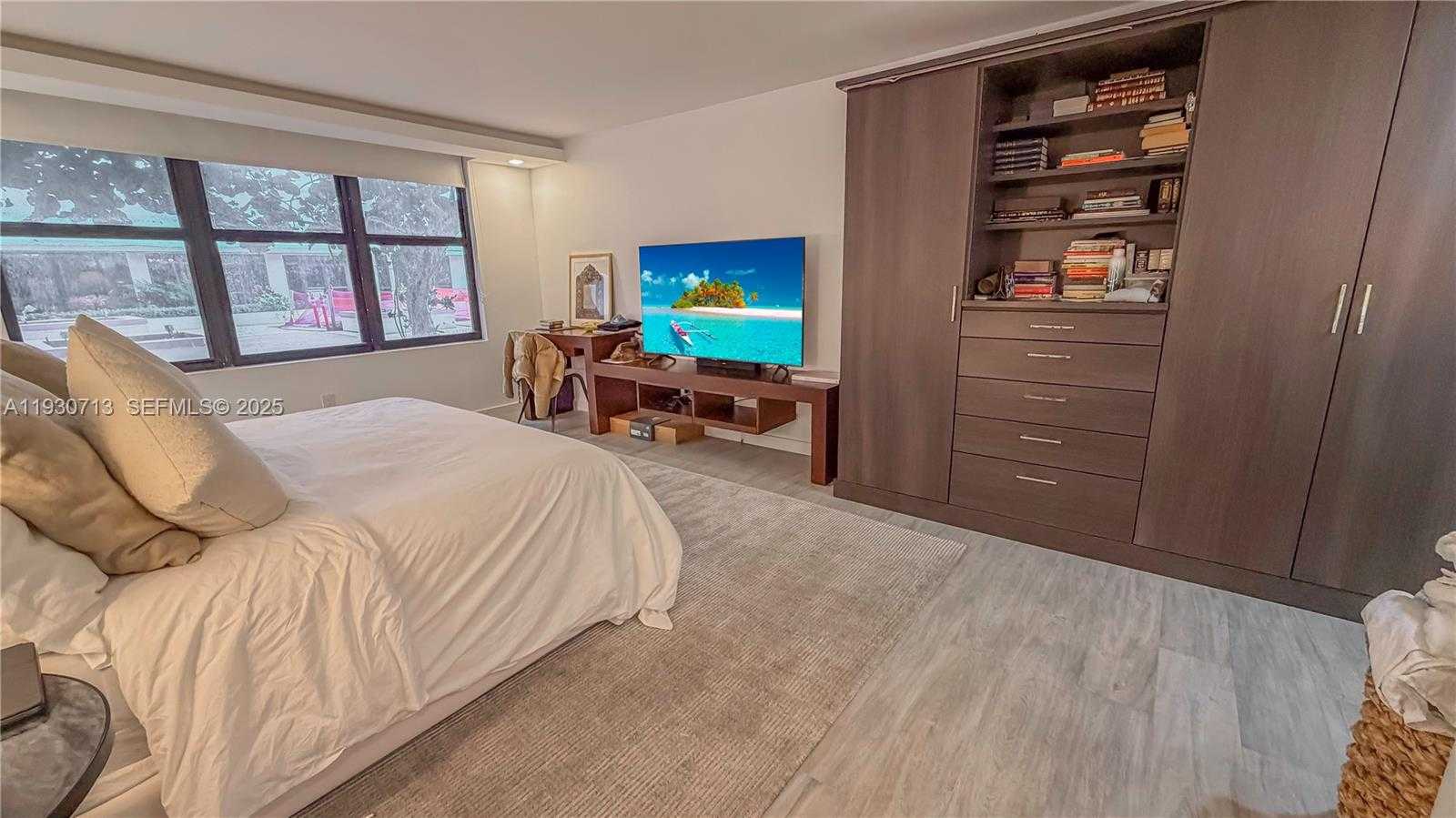 Imagen de Pequeño Objeto