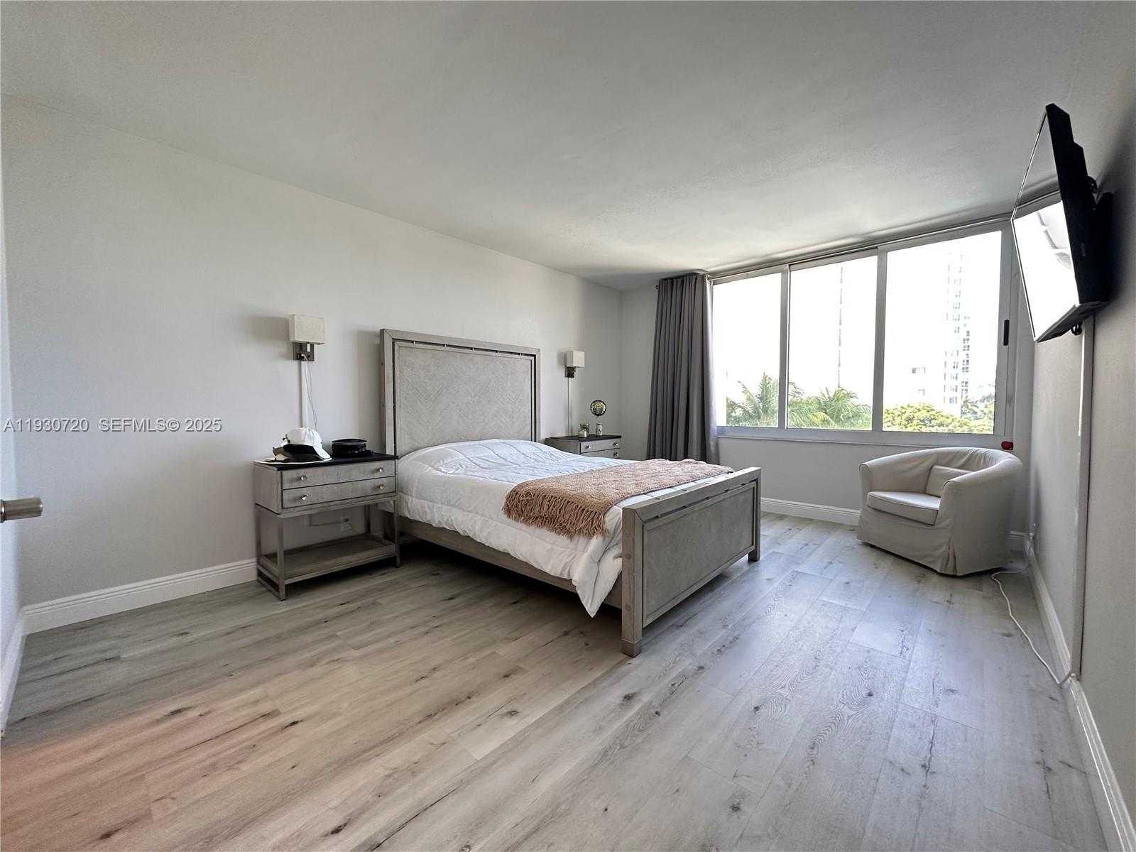 Small Image of 1200 WEST AVE #329, Miami Beach Number 6