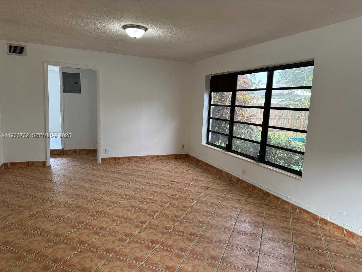 Small Image of 1821 SOUTH WEST 23RD ST, Fort Lauderdale Number 10