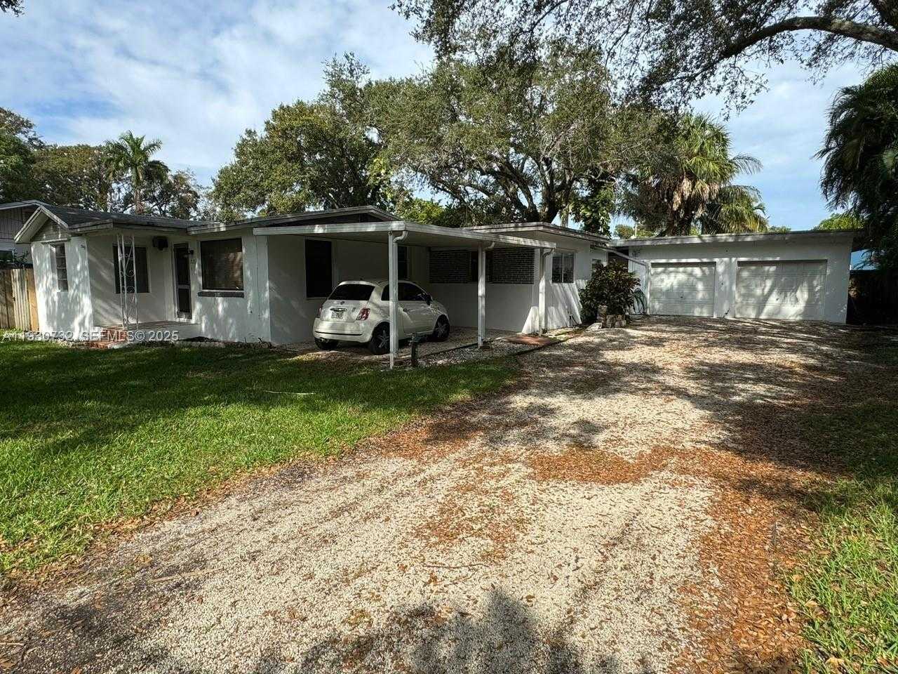 Small Image of 1821 SOUTH WEST 23RD ST, Fort Lauderdale Number 13