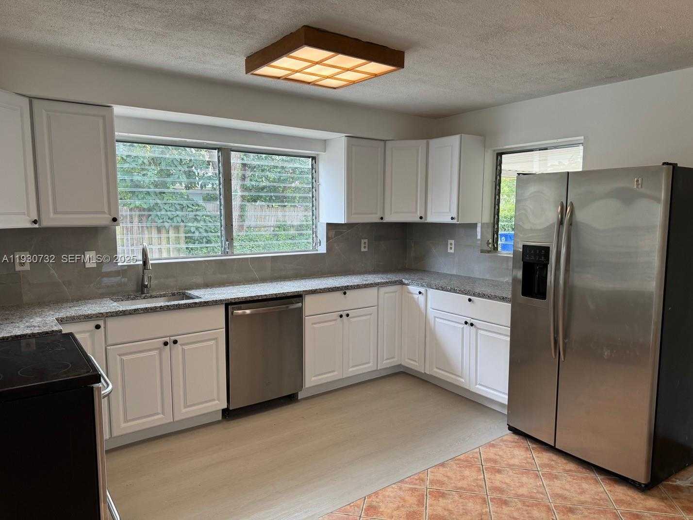 Small Image of 1821 SOUTH WEST 23RD ST, Fort Lauderdale Number 4