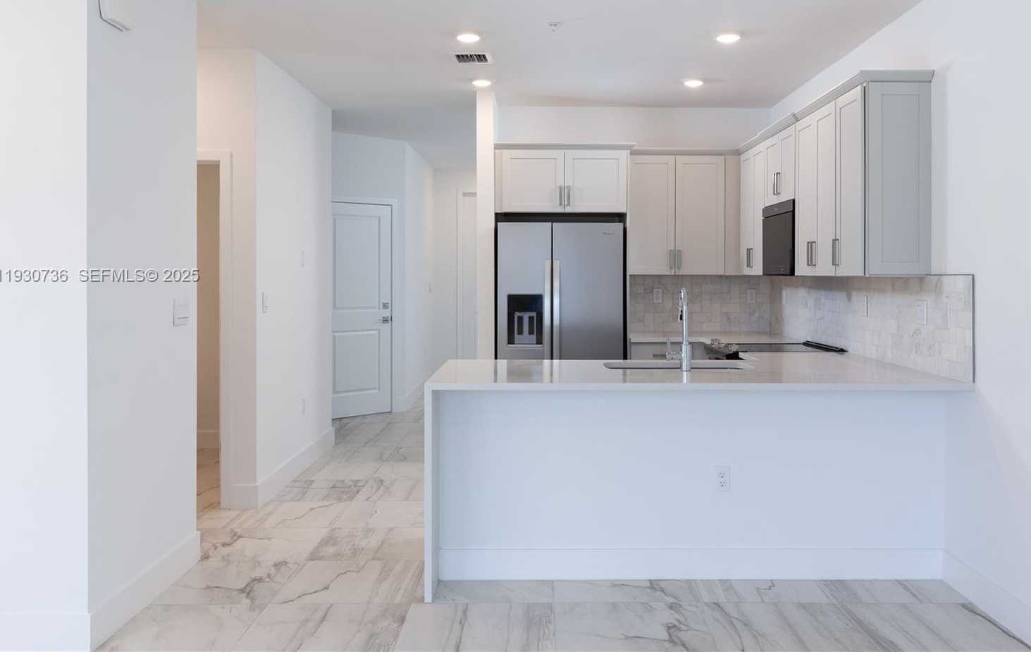 Small Image of Pembroke Pines Number 3