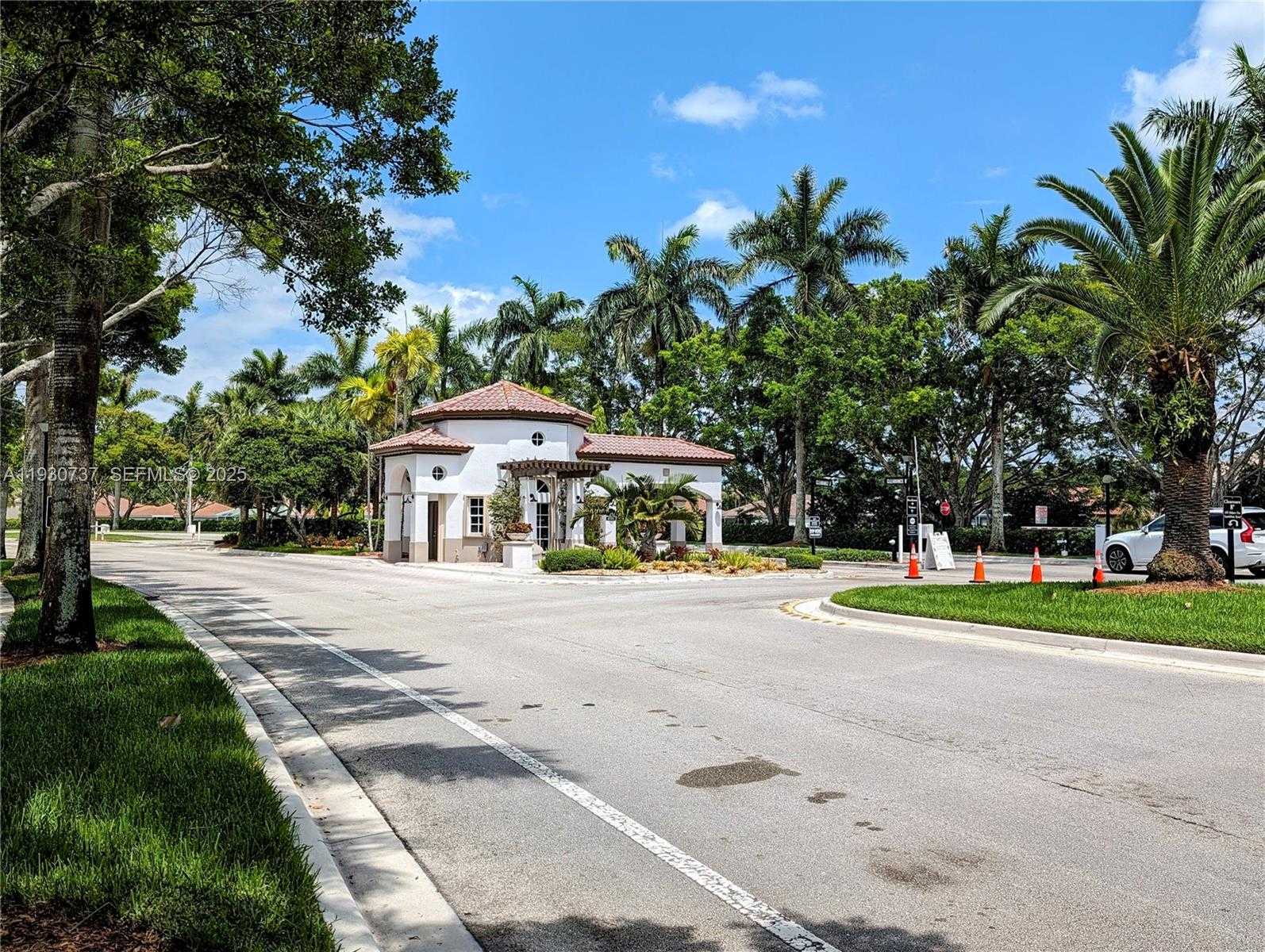 Small Image of 3937 NIGHTHAWK DR, Weston Number 21