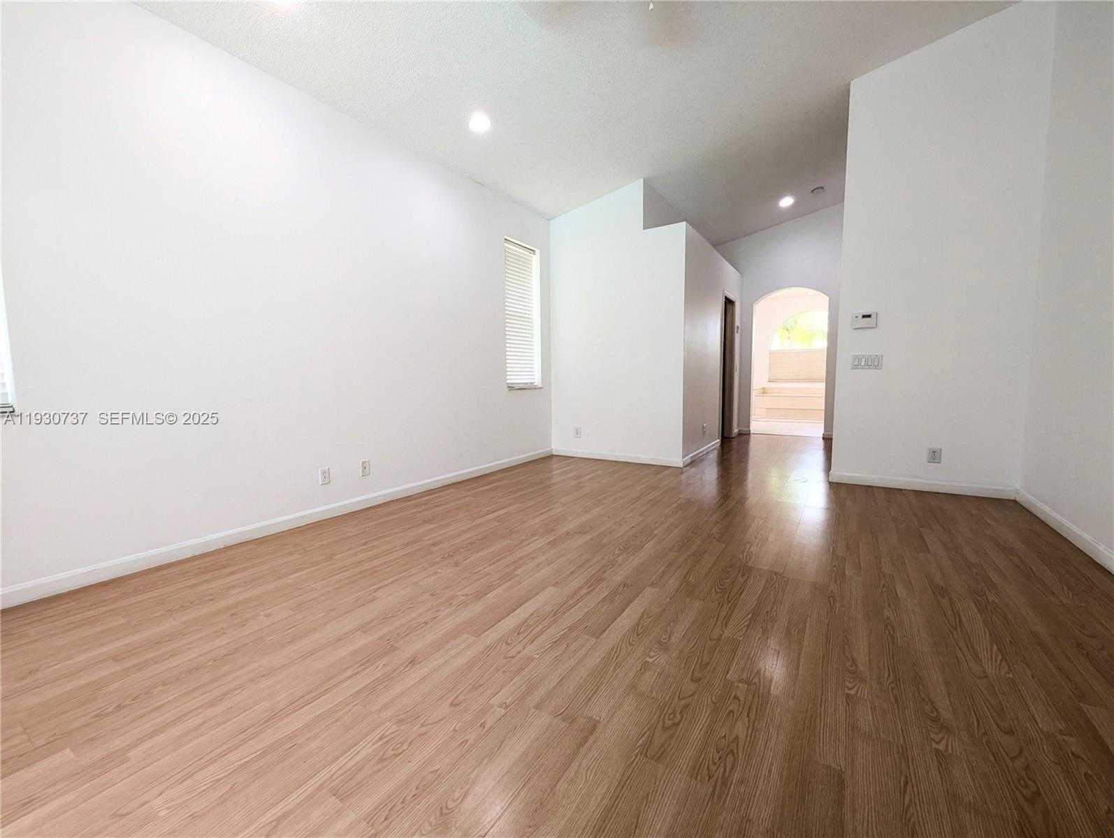 Small Image of 3937 NIGHTHAWK DR, Weston Number 9