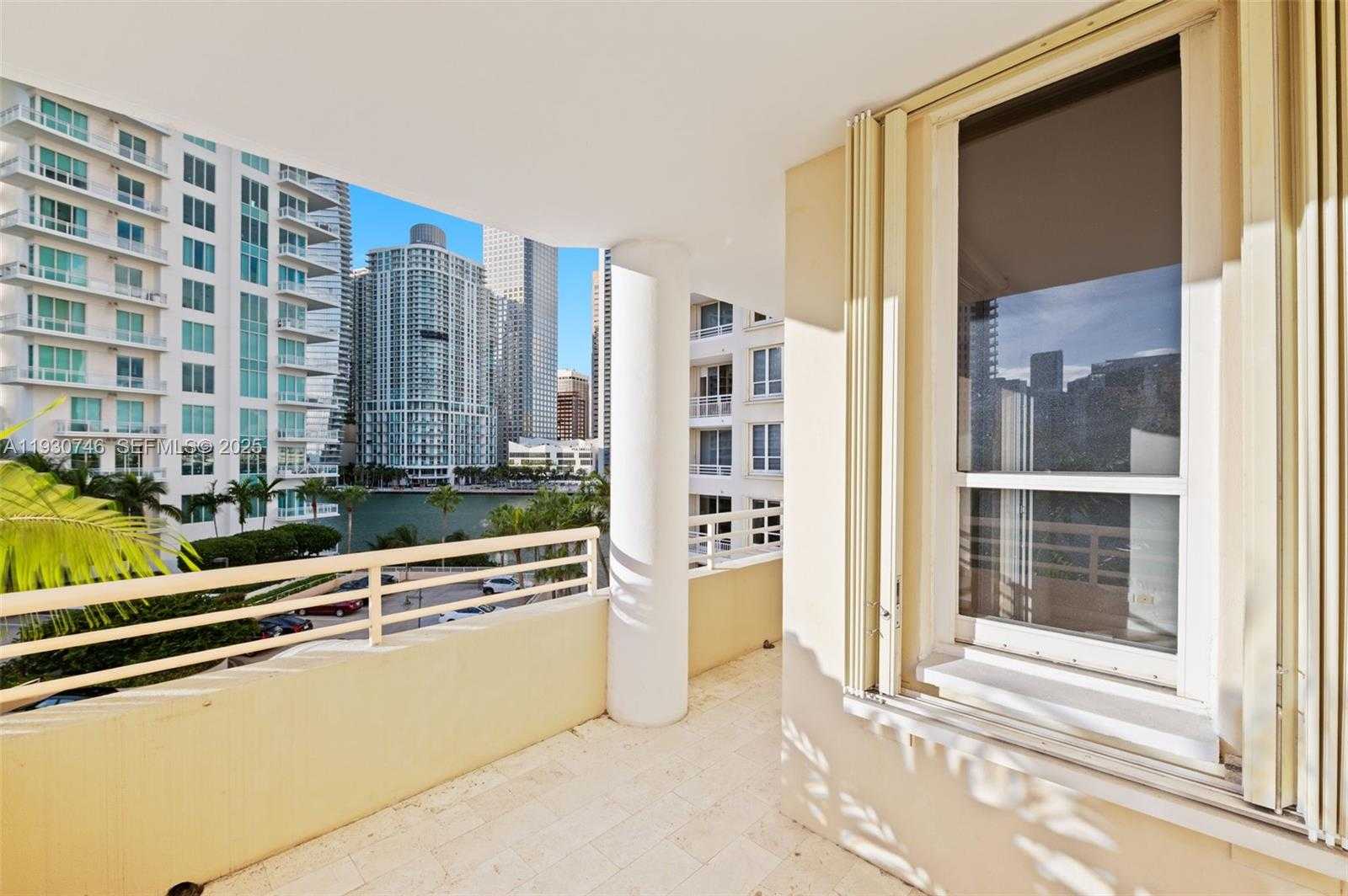 Small Image of 888 BRICKELL KEY DR #601, Miami Number 16