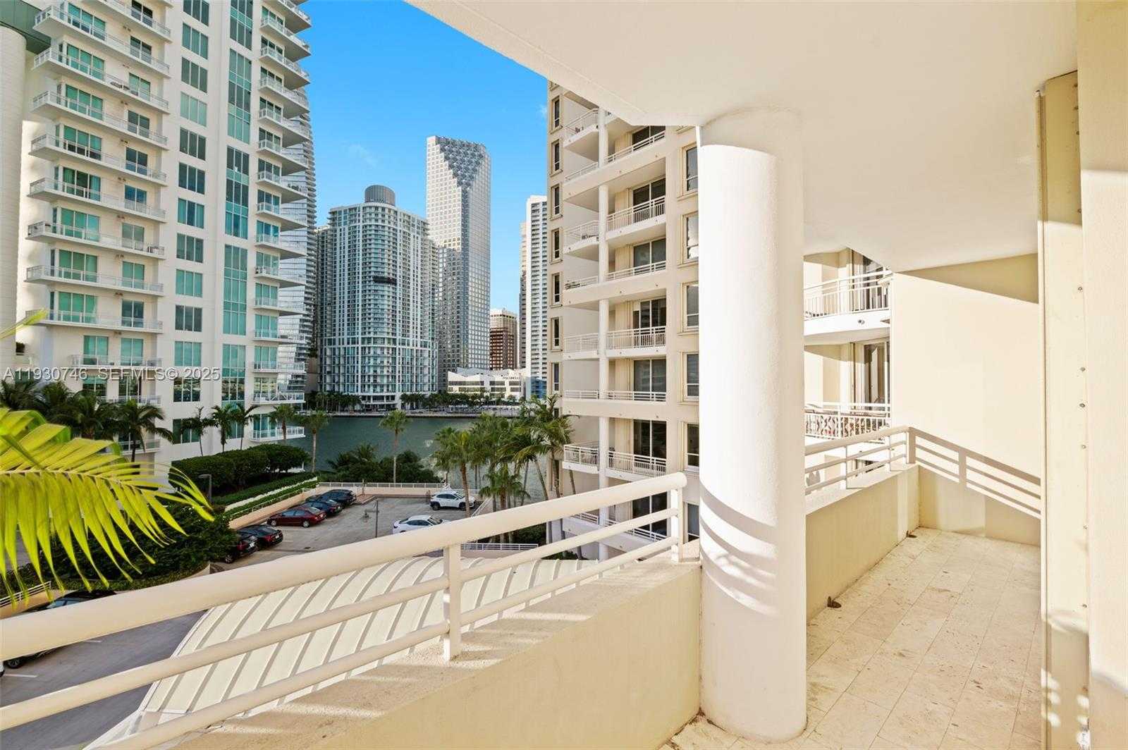Small Image of 888 BRICKELL KEY DR #601, Miami Number 17
