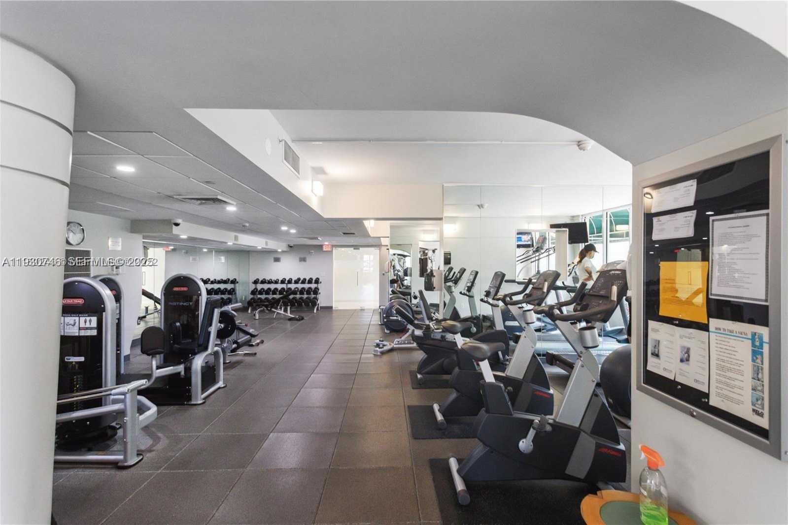 Small Image of 888 BRICKELL KEY DR #601, Miami Number 23