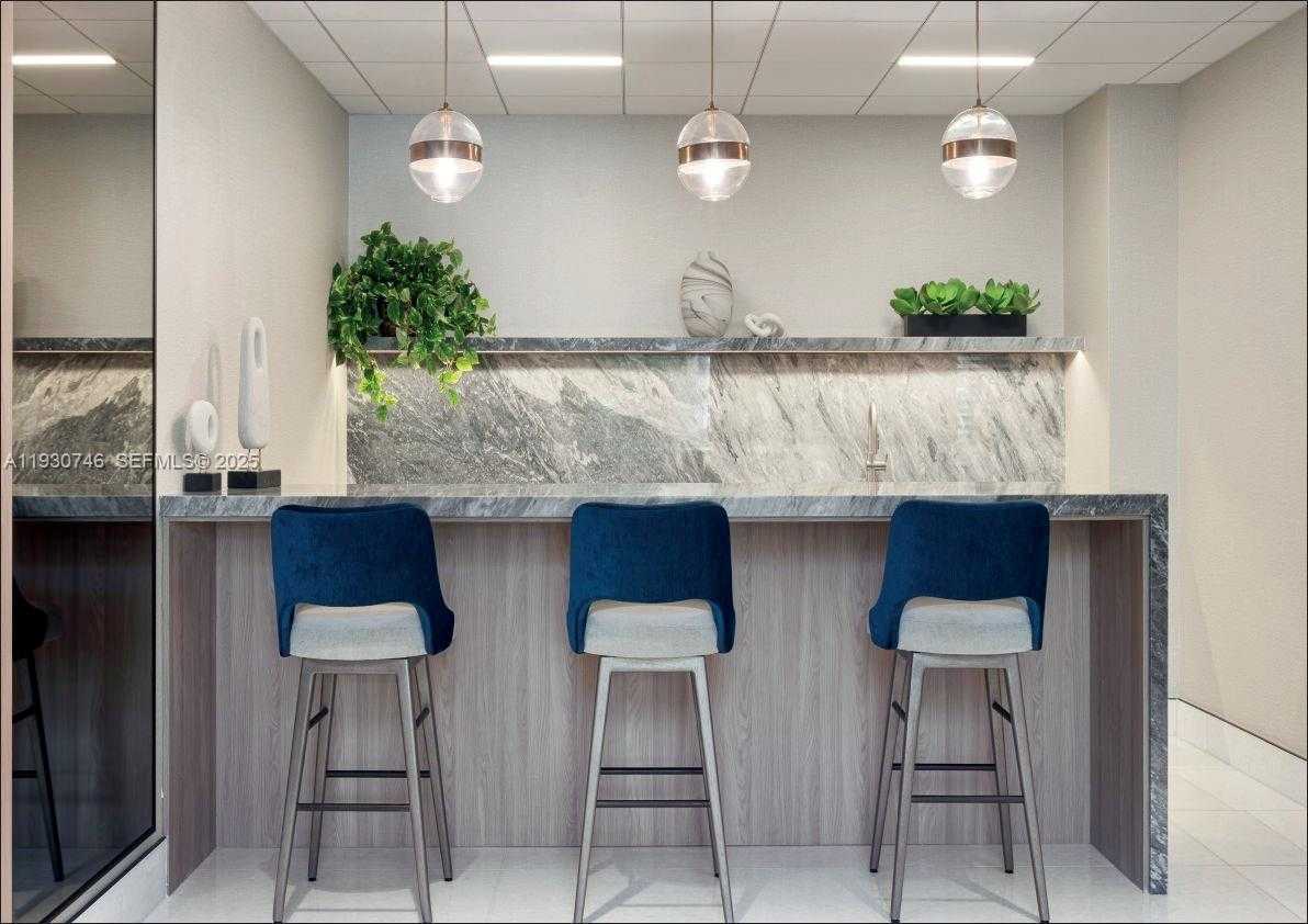 Small Image of 888 BRICKELL KEY DR #601, Miami Number 29