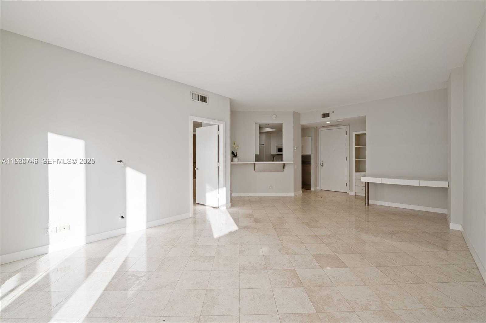 Small Image of 888 BRICKELL KEY DR #601, Miami Number 3