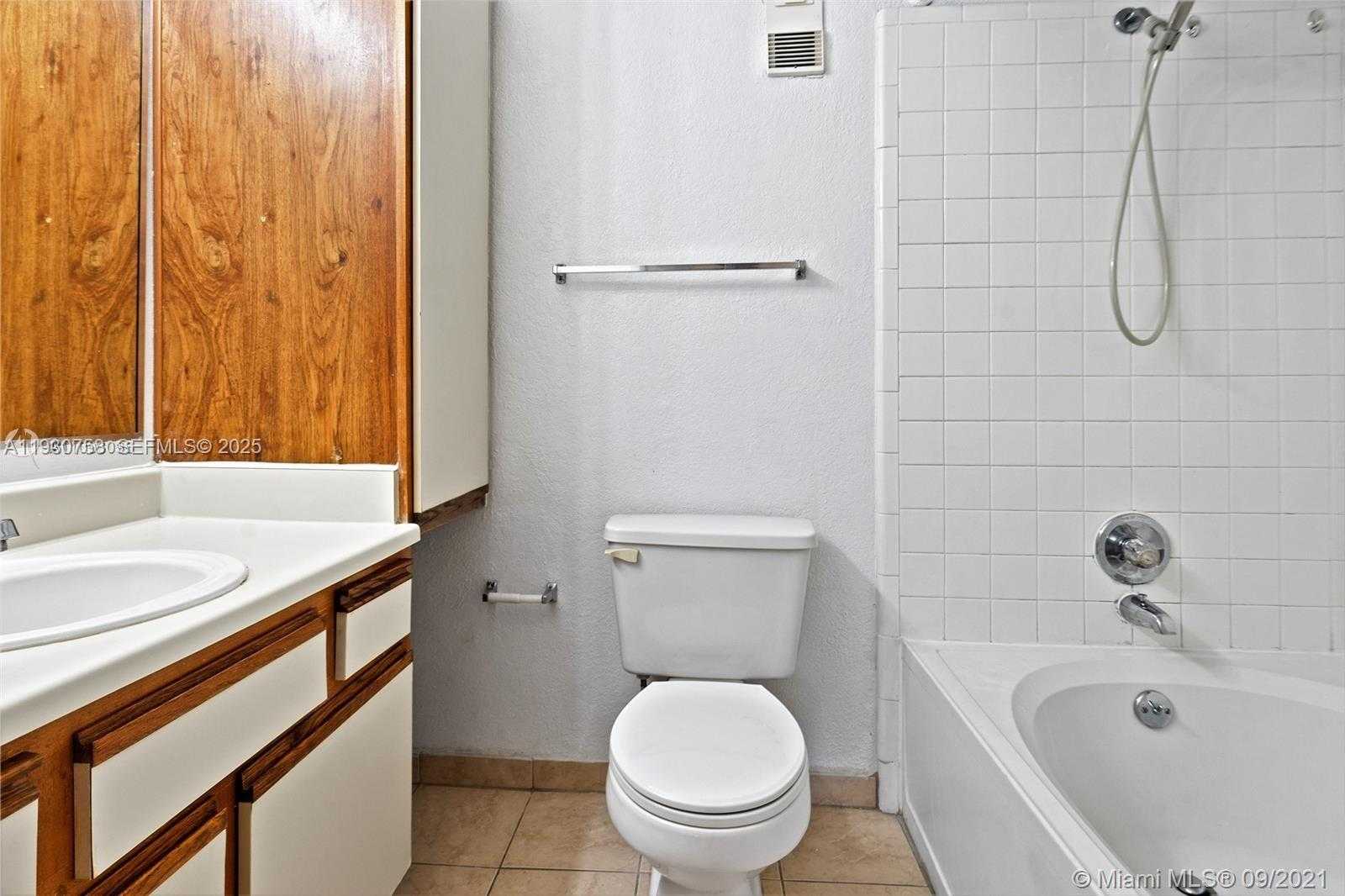 Small Image of 10670 SOUTH WEST 156TH PL #304, Miami Number 15