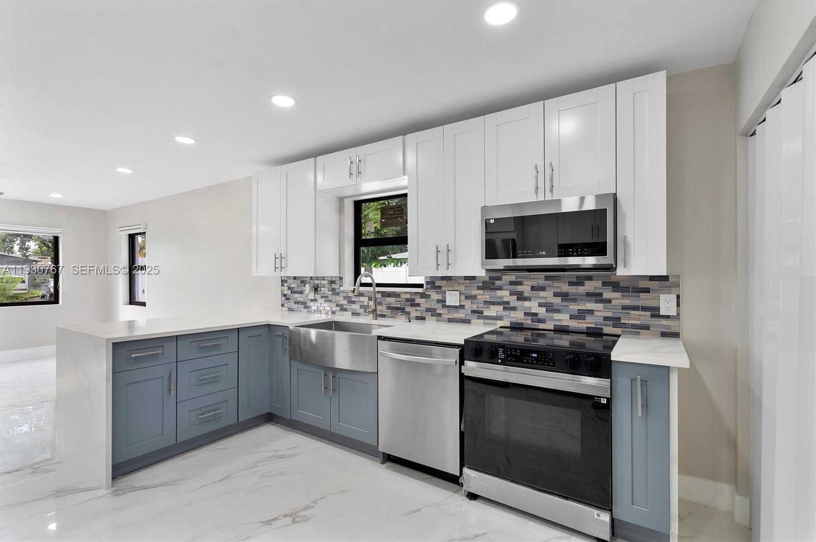 Small Image of 1815 NORTH 27TH AVE, Hollywood Number 15