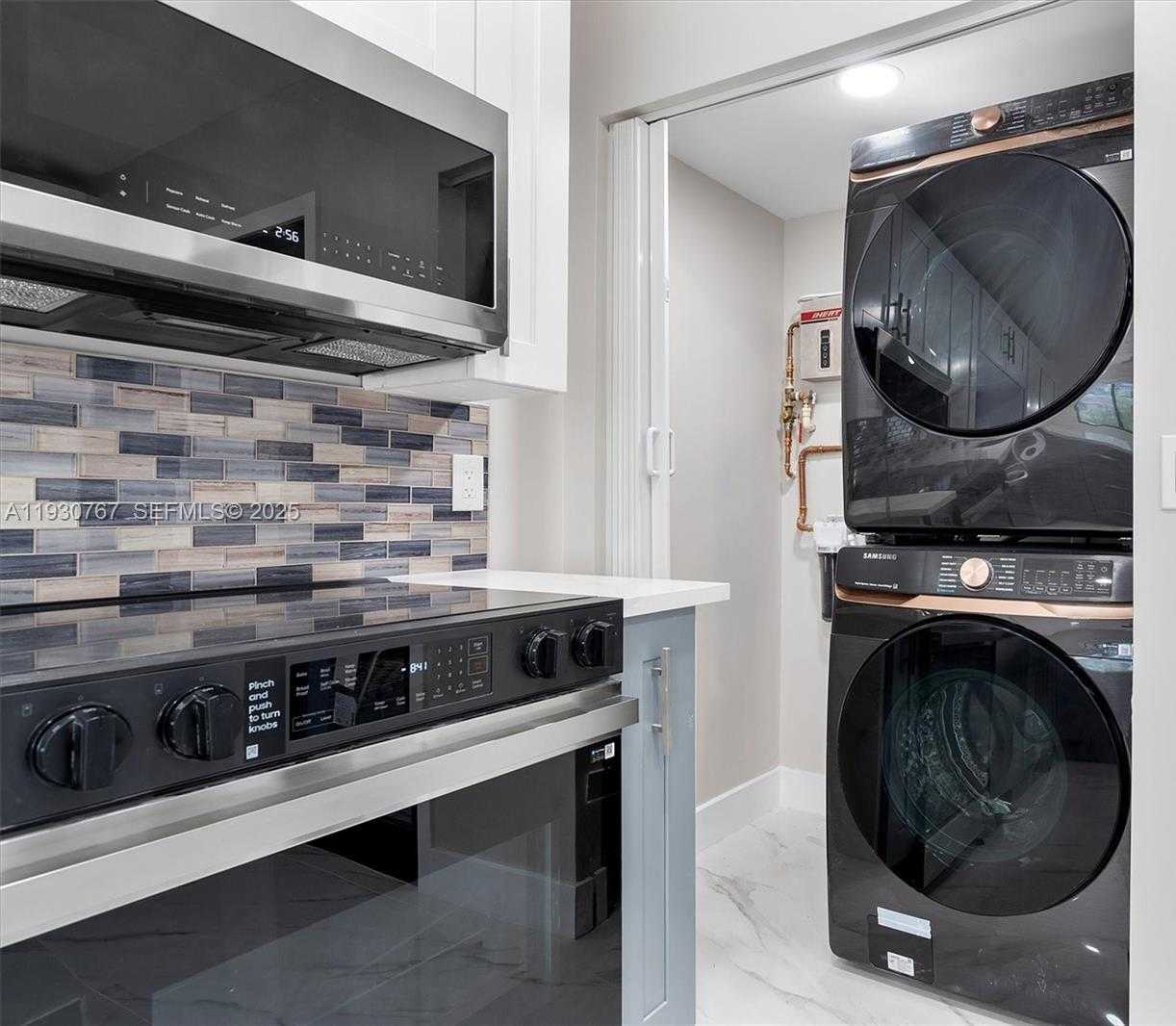 Small Image of 1815 NORTH 27TH AVE, Hollywood Number 25