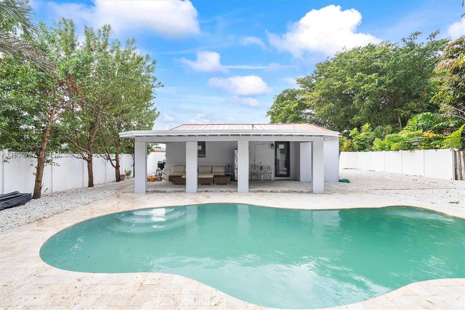 Small Image of 1815 NORTH 27TH AVE, Hollywood Number 29