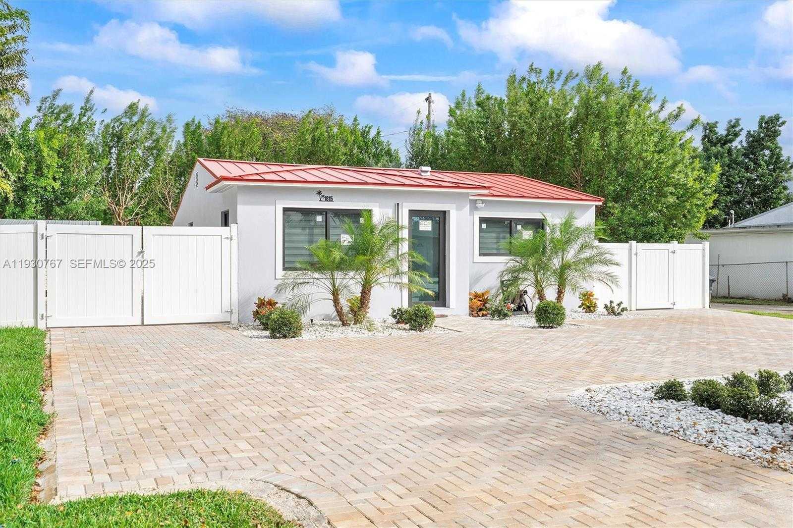 Small Image of 1815 NORTH 27TH AVE, Hollywood Number 5