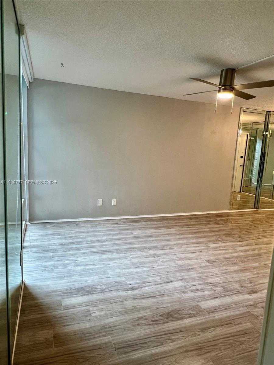 Small Image of 210 172ND ST #225, Sunny Isles Beach Number 4