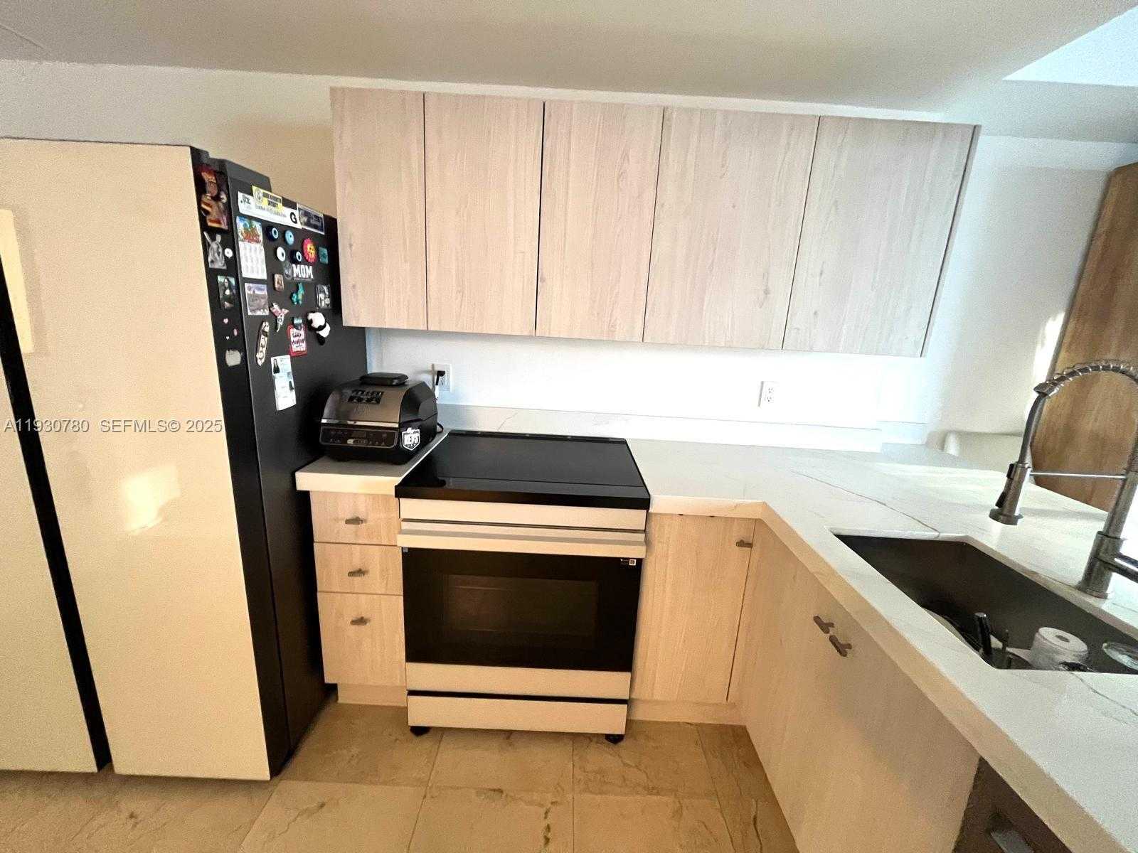 Small Image of 10275 COLLINS AVE #904, Bal Harbour Number 22