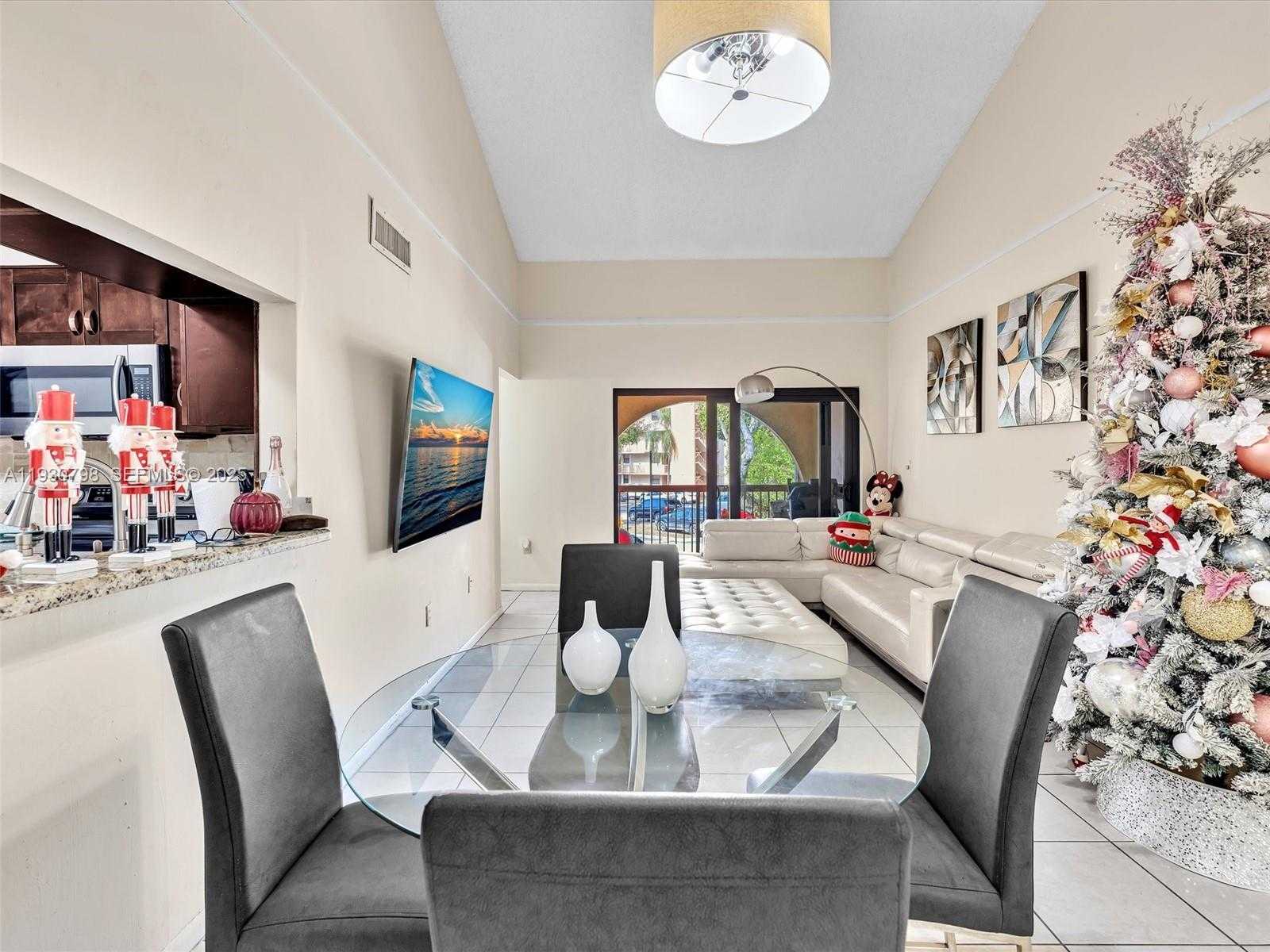 Small Image of 10241 NORTH WEST 9TH ST CIR #204-5, Miami Number 11