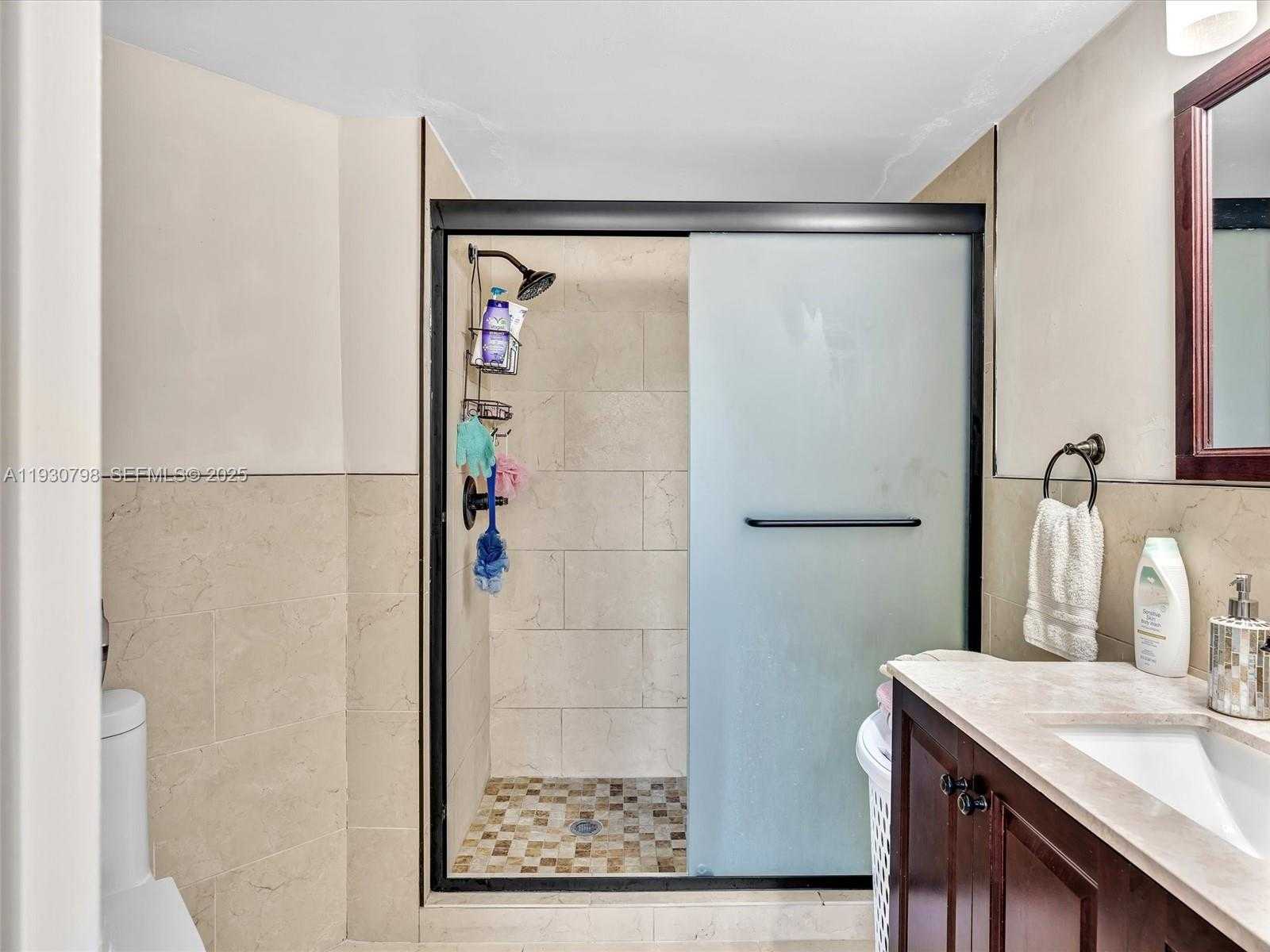 Small Image of 10241 NORTH WEST 9TH ST CIR #204-5, Miami Number 29