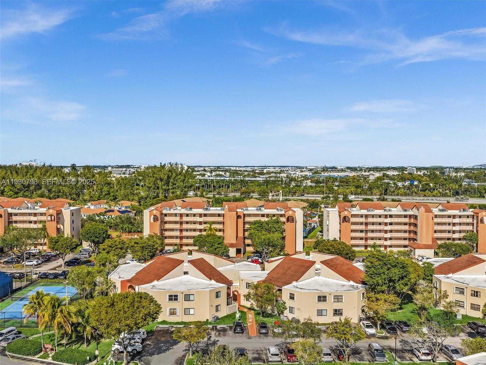 Small Image of 10241 NORTH WEST 9TH ST CIR #204-5, Miami Number 37